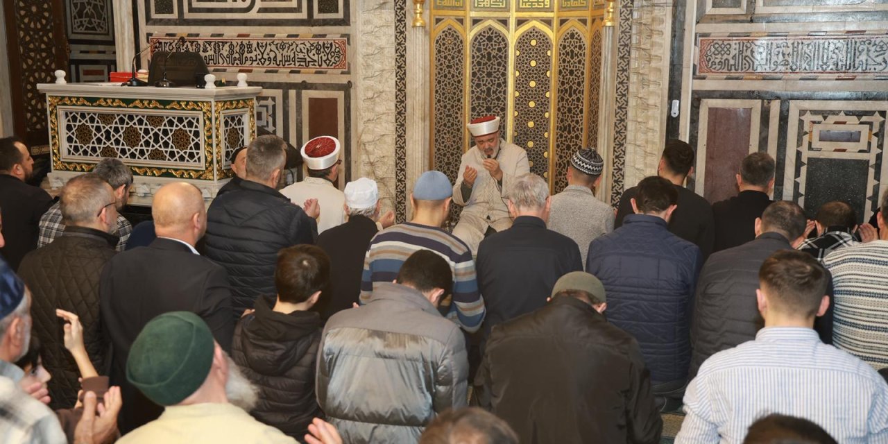 Kadir Gecesi’ne Özel Sohbet ve Tilavet