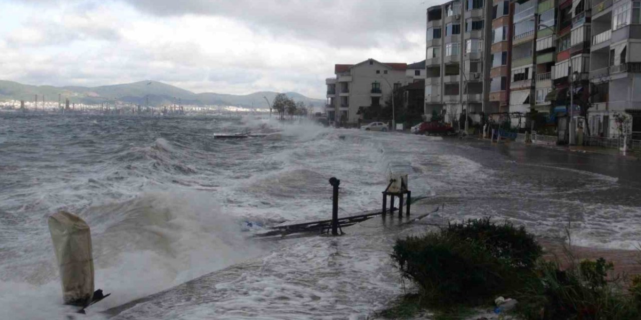 Kocaeli Valiliği Uyardı: Batı Karadeniz’de Fırtına Alarmı!