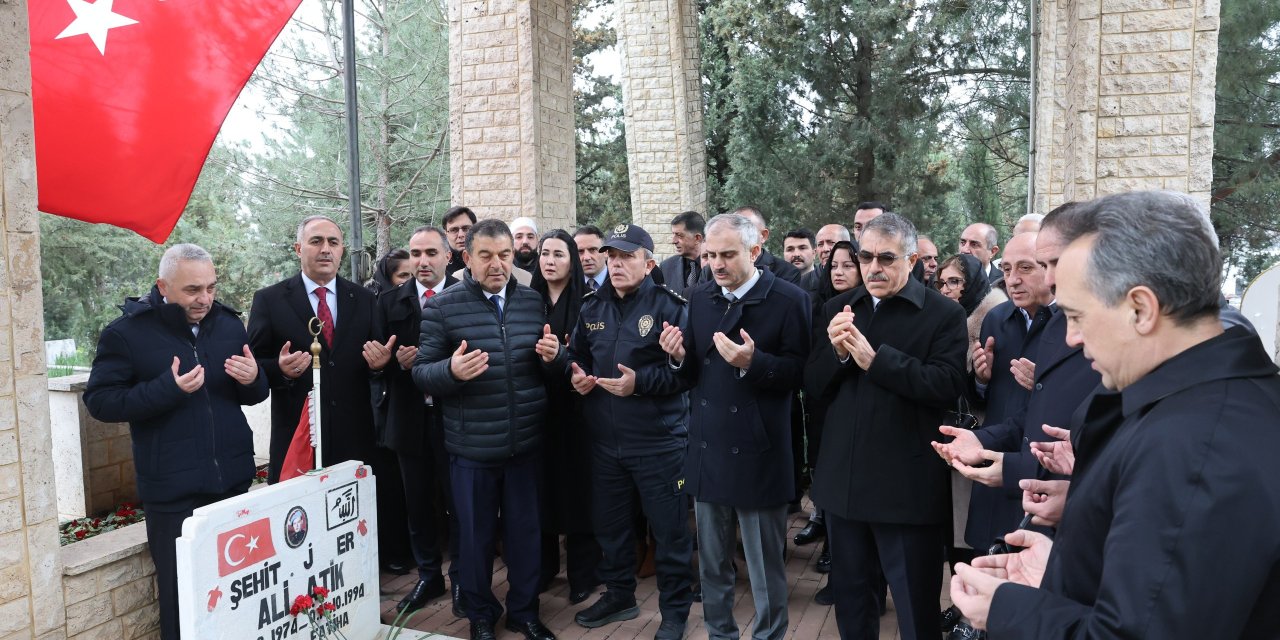 Çayırova’da Çanakkale  Şehitleri dualarla anıldı