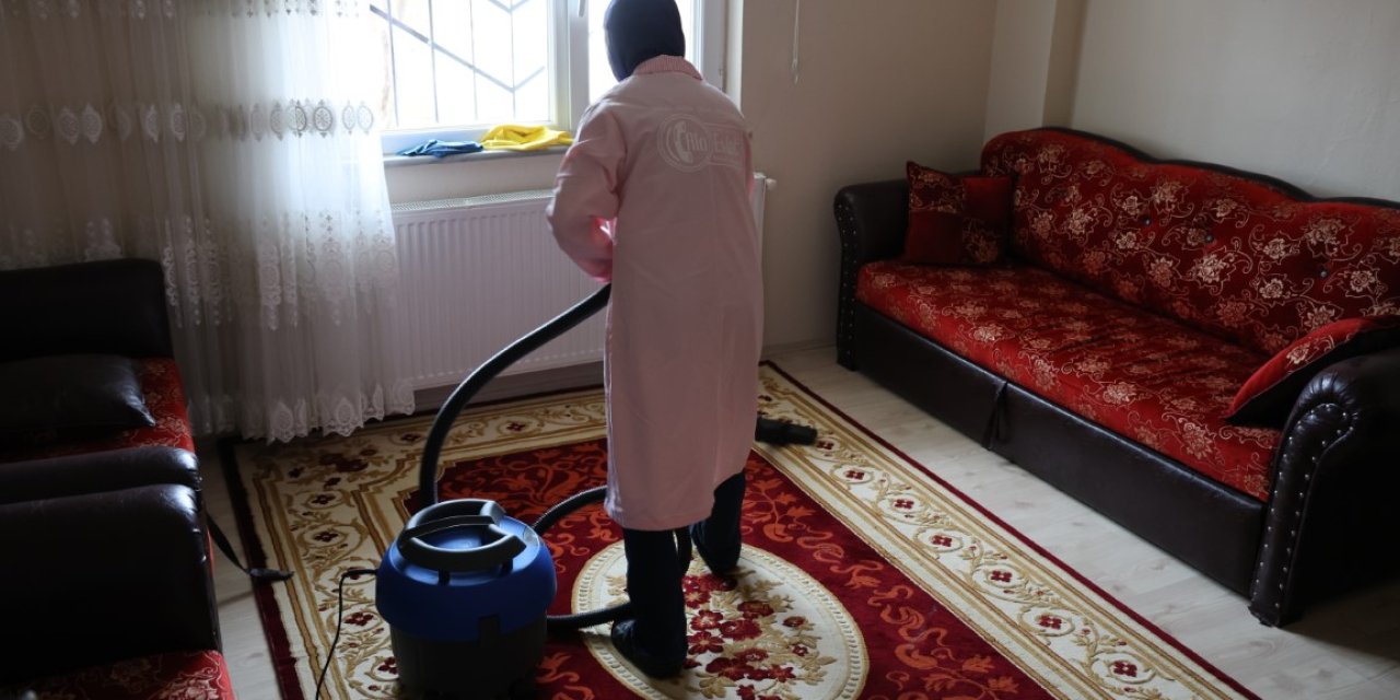 Bayram Öncesi Büyüklere Şefkat Eli