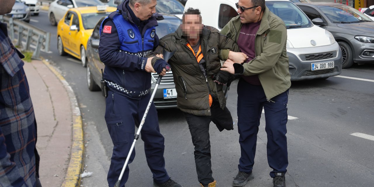 Dilencinin üzerinden çıkan para say say bitmedi