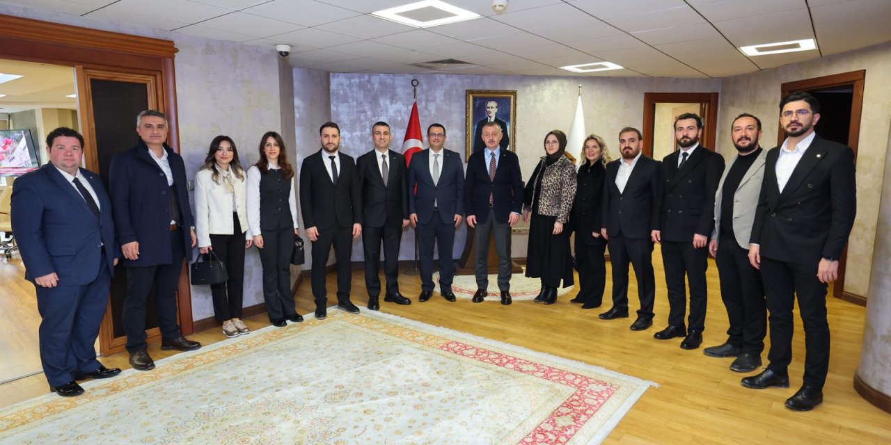 Büyükakın’a ziyaretçi akını