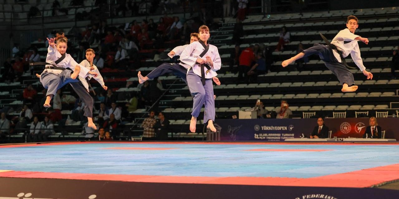 13. Uluslararası Türkiye Açık  Taekwondo Turnuvası başladı