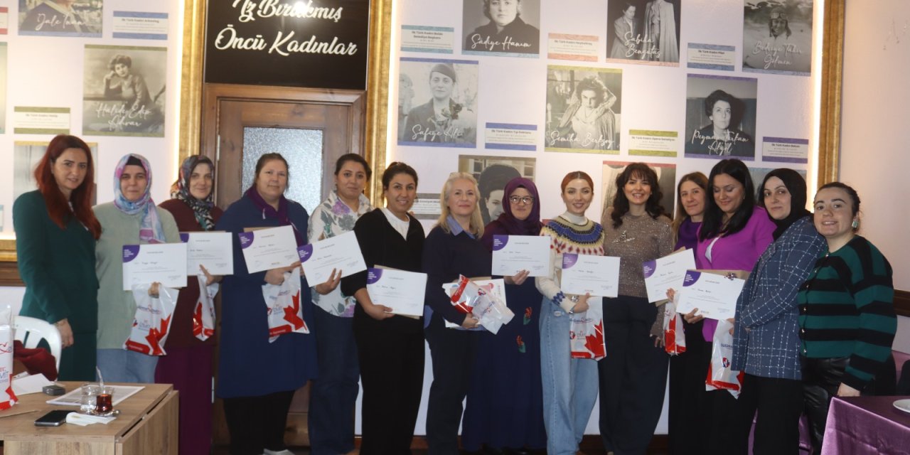 İzmit’te anneler  eğitimle güçleniyor