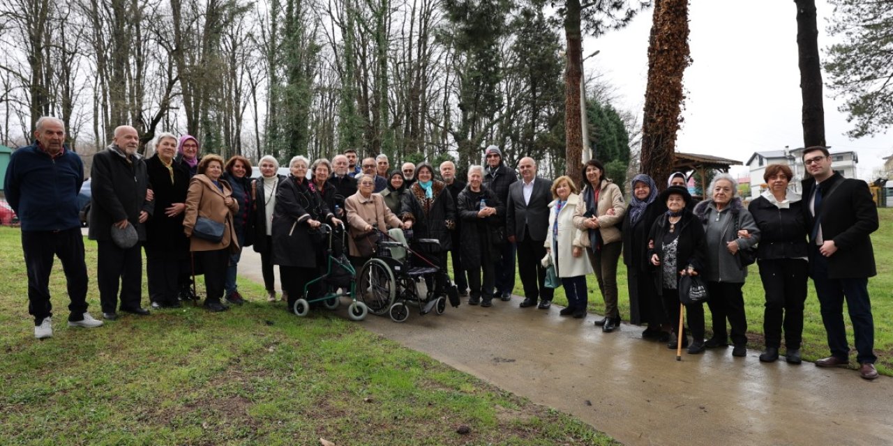 Büyükler İçin Anlamlı Buluşma