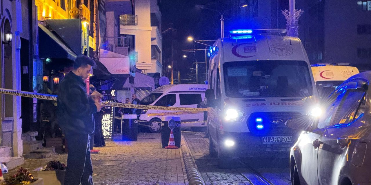 İzmit’te eğlence mekanına silahlı saldırı: 3 ölü, 1’i ağır 2 yaralı