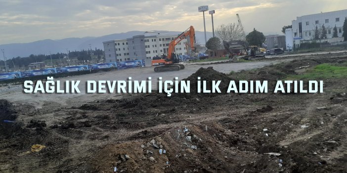 Yeni hastane projesi için ilk kazma vuruldu
