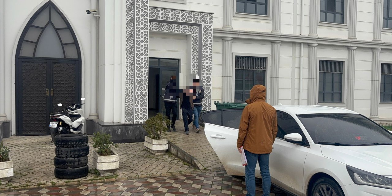 Alkol aldığı arkadaşını bıçaklayarak öldürdü