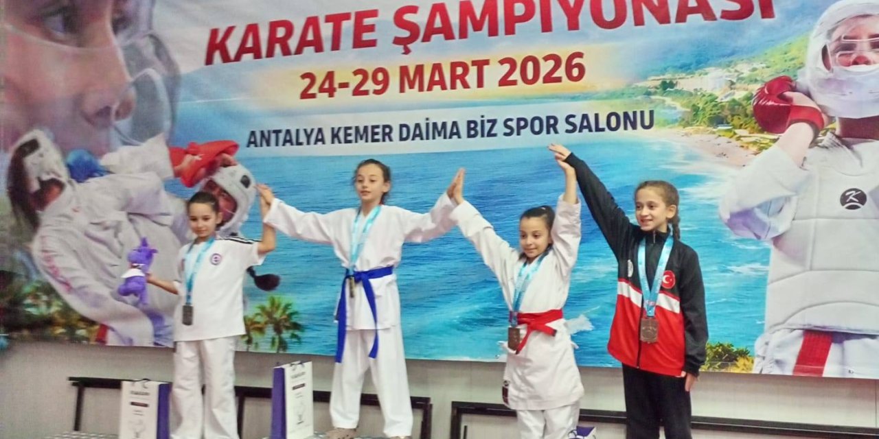 Darıca'dan 7 Madalya Ve 4 Milli Sporcu