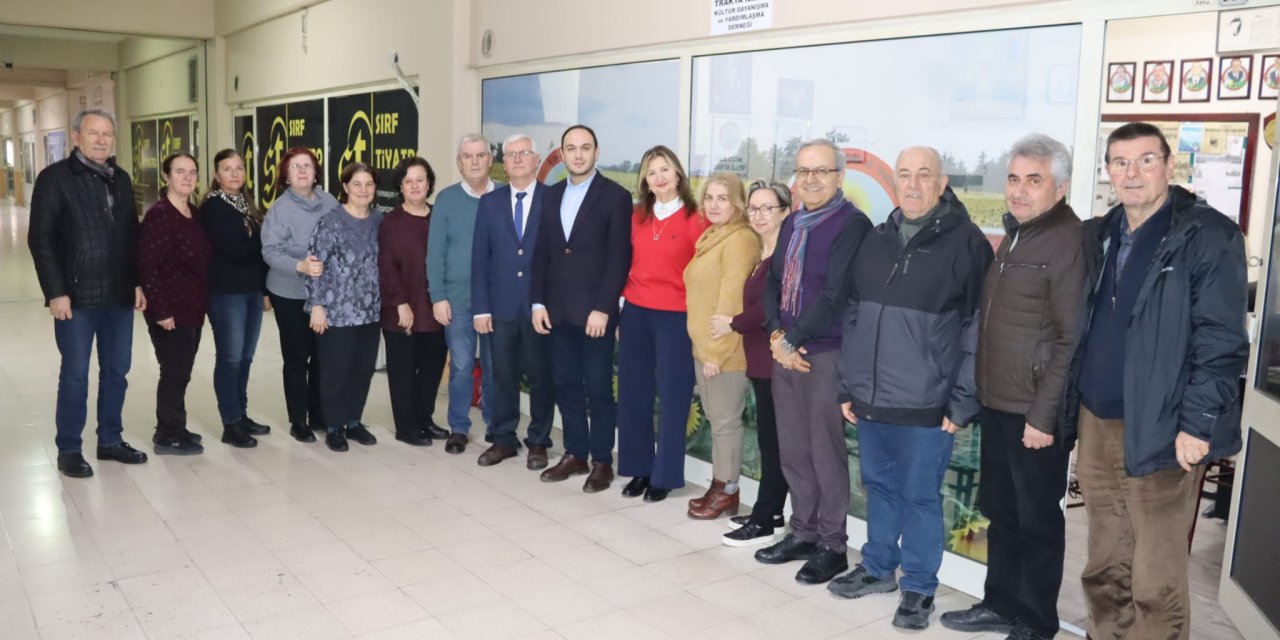 Kentteki derneklere ziyaretler devam diyor