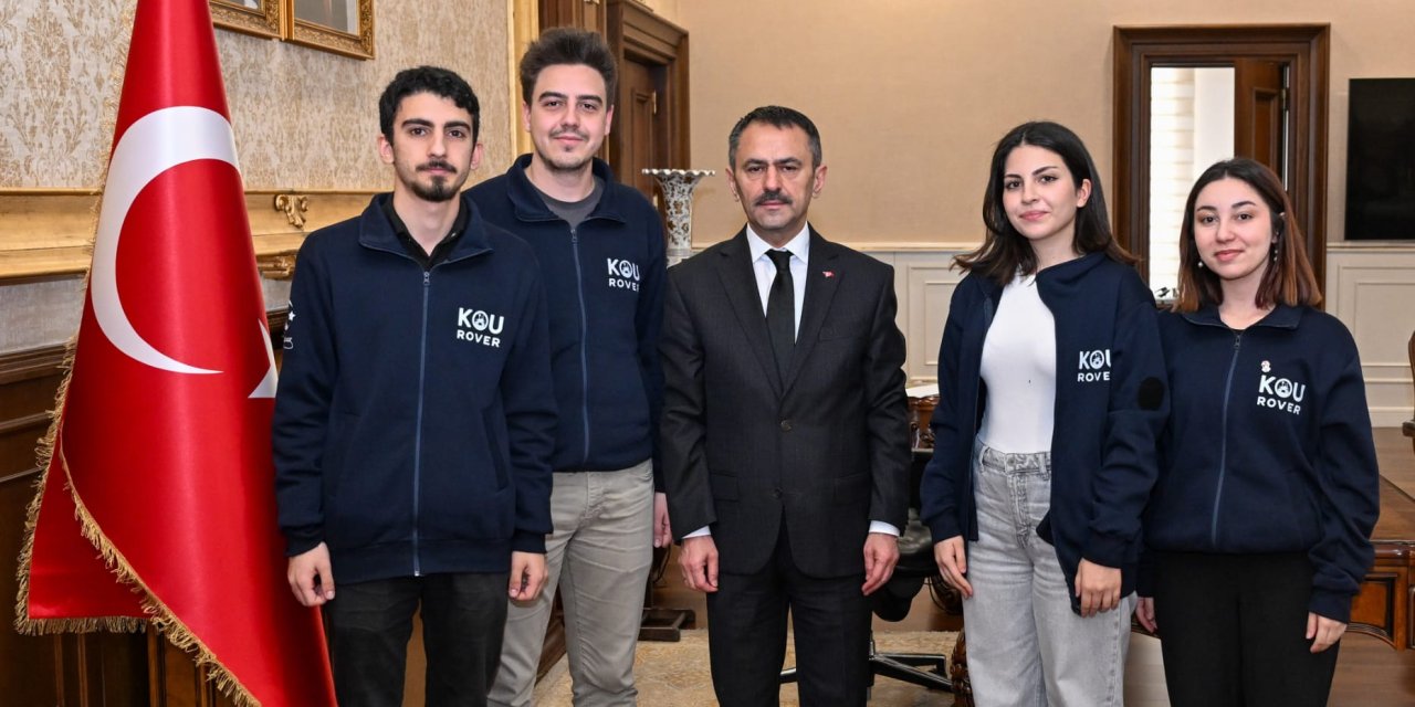 Öğrenciler Vali Aktaş'ı Ziyaret Etti