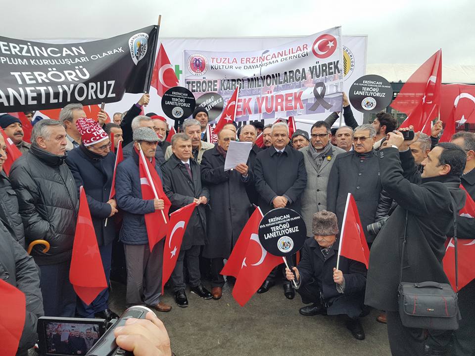 Erzincanlılardan şehitler tepesine ziyaret