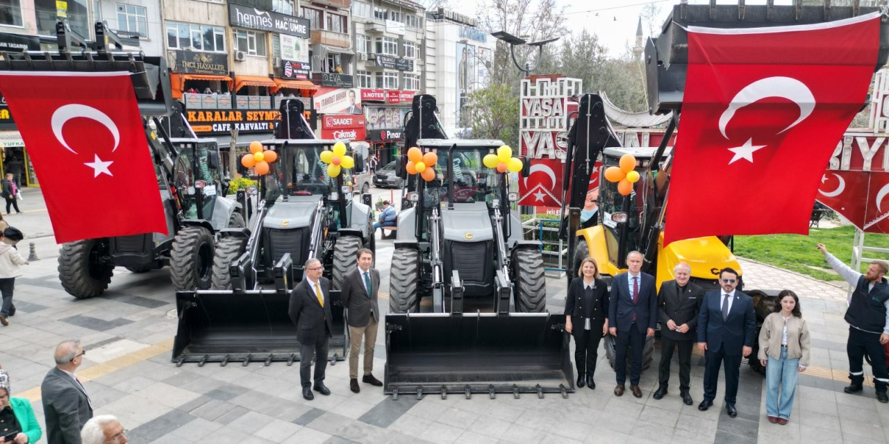 İzmit Belediyesi Araç  Filosunu Genişletti