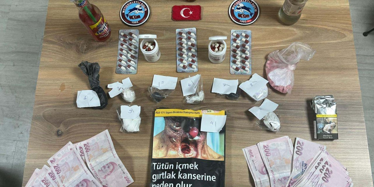 Polis  şüphesinde haklı çıktı! Hem üstünden hem evinden  uyuşturucu çıktı