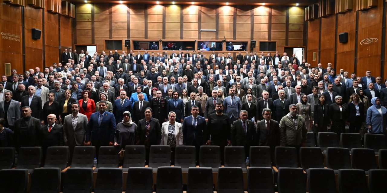 Vali Aktaş, Muhtarlara Verilen  Hizmet İçi Eğitim Programına Katıldı