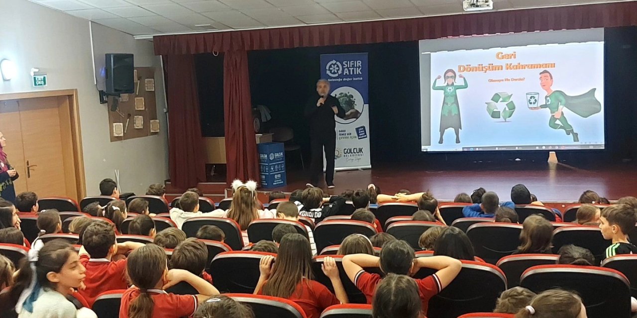 İlkokul öğrencilerine Sıfır Atık eğitimi verildi