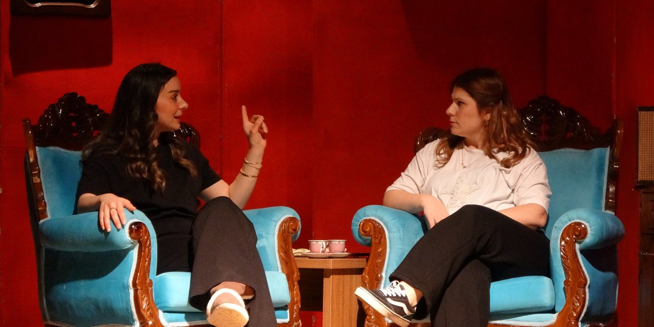 Kanseri yendi, kendi hayatını yazıp oynadı