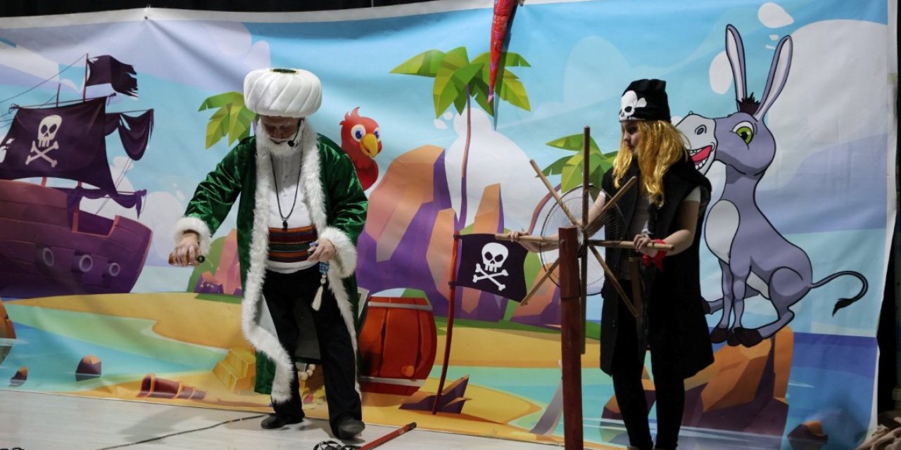 Nasrettin Hoca ile Kahkaha Dolu Bir Yolculuk