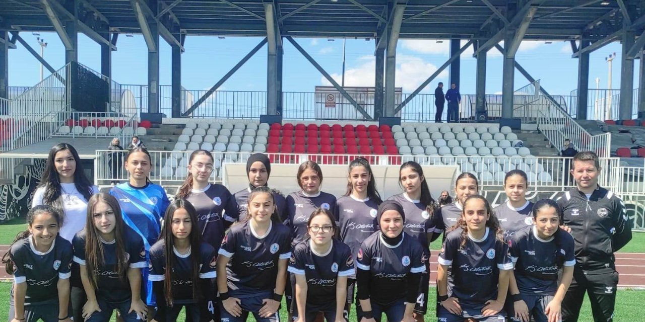 Körfez’in U-15 kızları sezona galibiyetle başladı