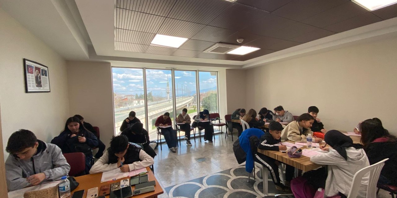 Çınar Akademi eğitimi güçlendiriyor