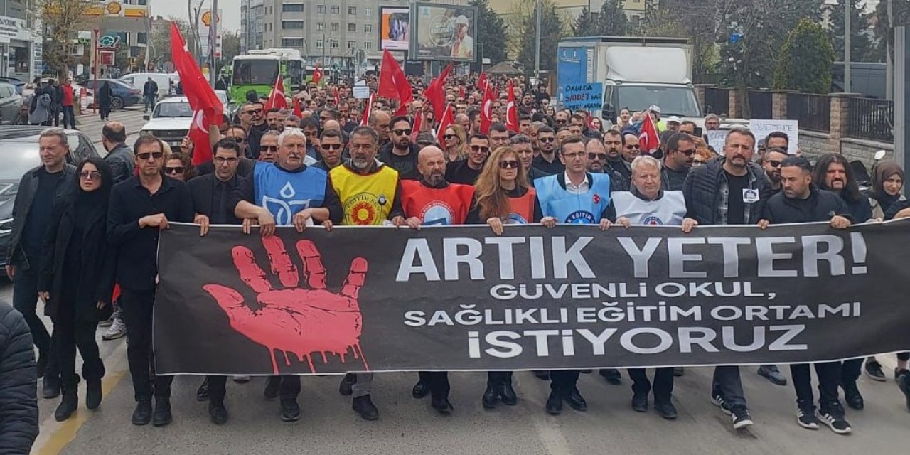 ÖĞRETMENLER İSYAN ETTİ:    Eserinizi kanlar içerisinde görebilirsiniz!