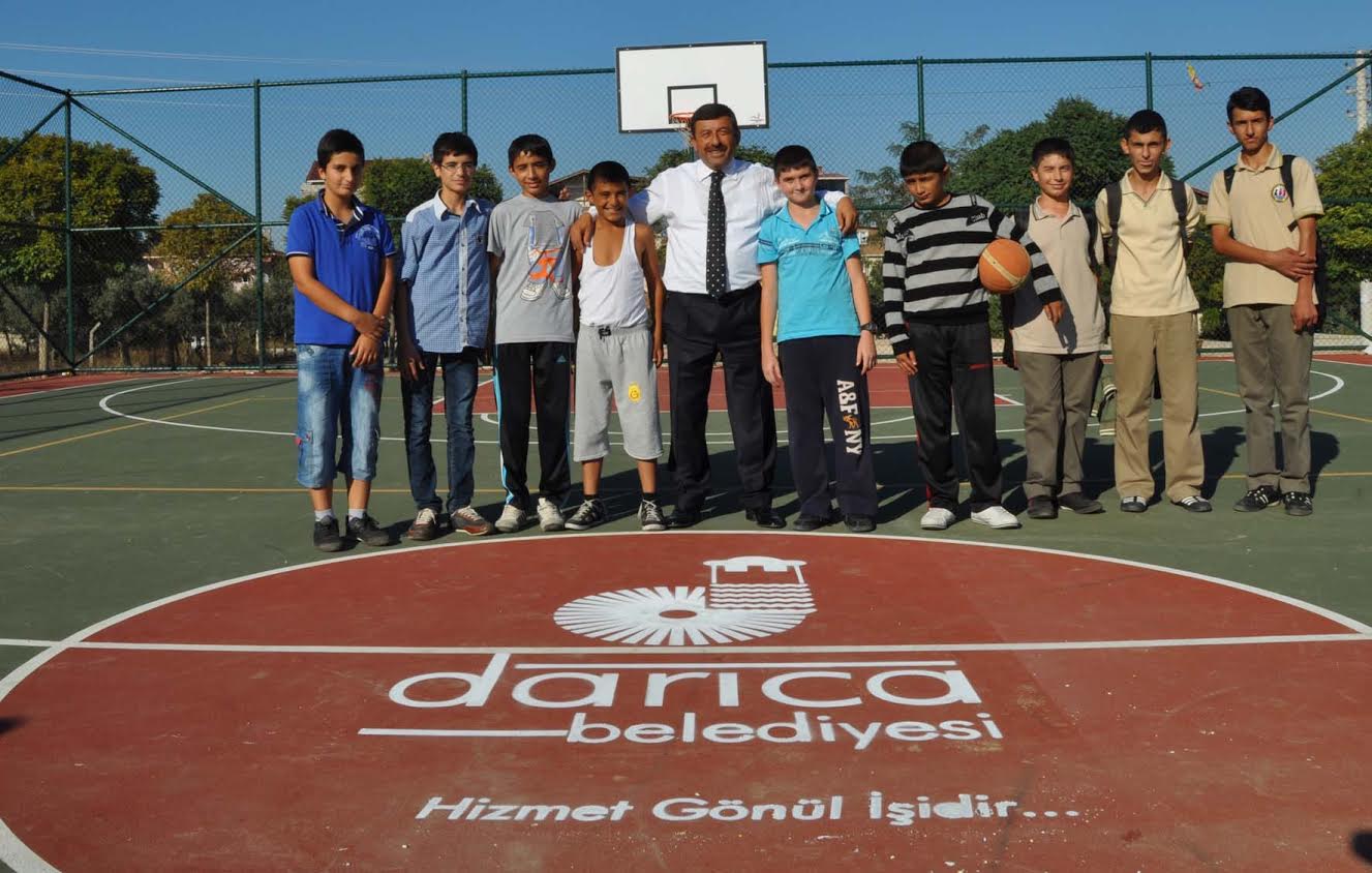 Darıca’da parklar çocuklara moral oluyor 