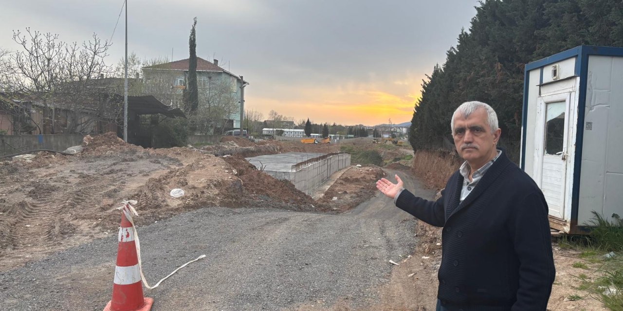 “1700 metrelik Derince Liman   Yolunu bitirmeyi beceremediler”