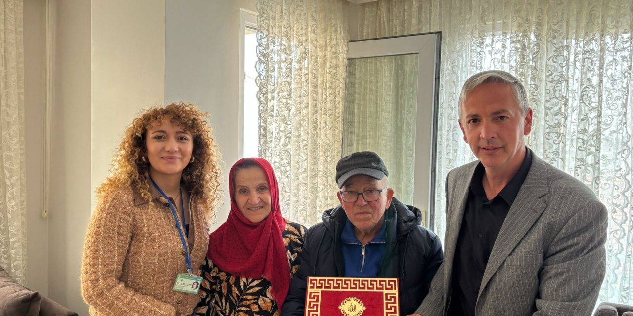 İzmit Belediyesi gazilere vefa ziyaretlerini sürdürüyor