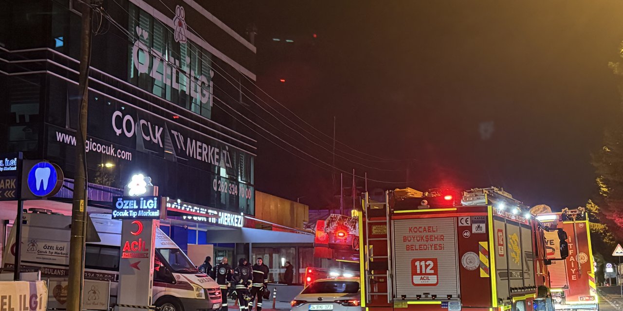 Çocuk tıp merkezinde korkutan yangın