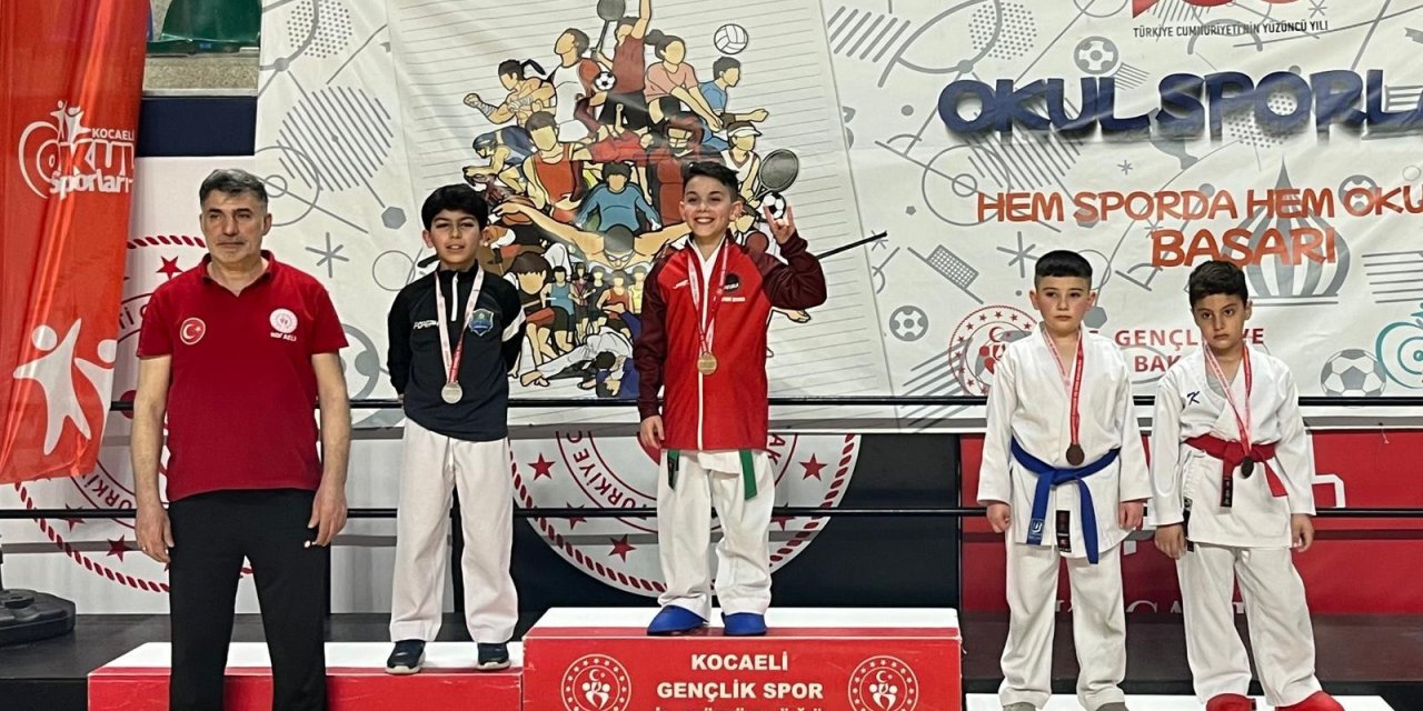 Çayırova’ya karatede 16 madalya birden