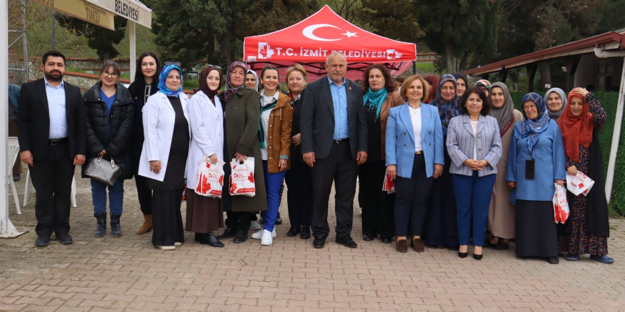 İZMEK Kursiyerlerinden İzmit Belediyesine teşekkür