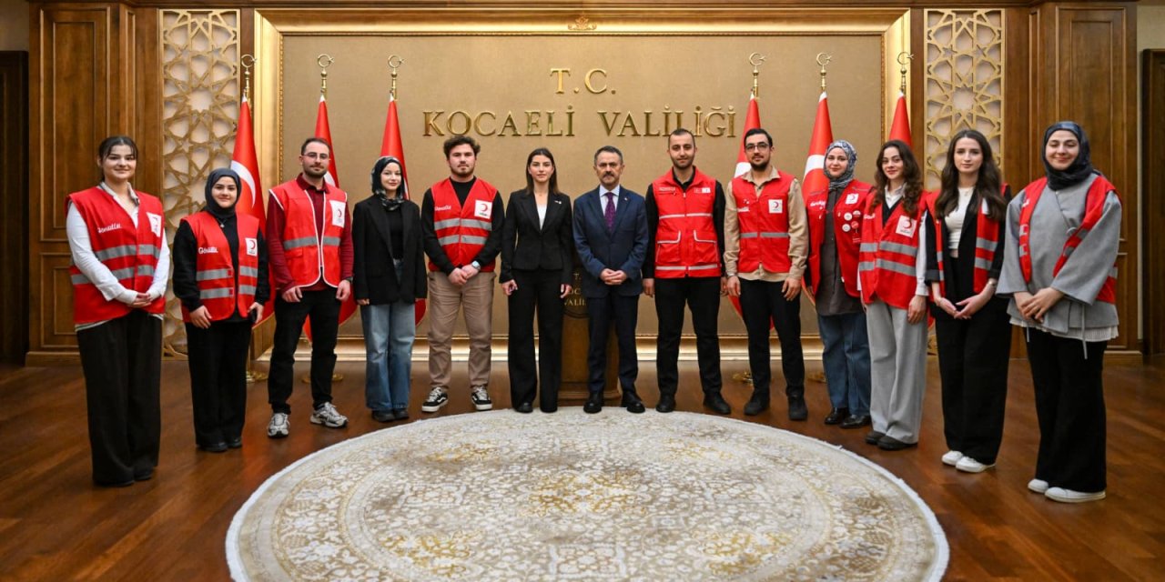 Genç Kızılay'dan  Vali Aktaş’a Ziyaret