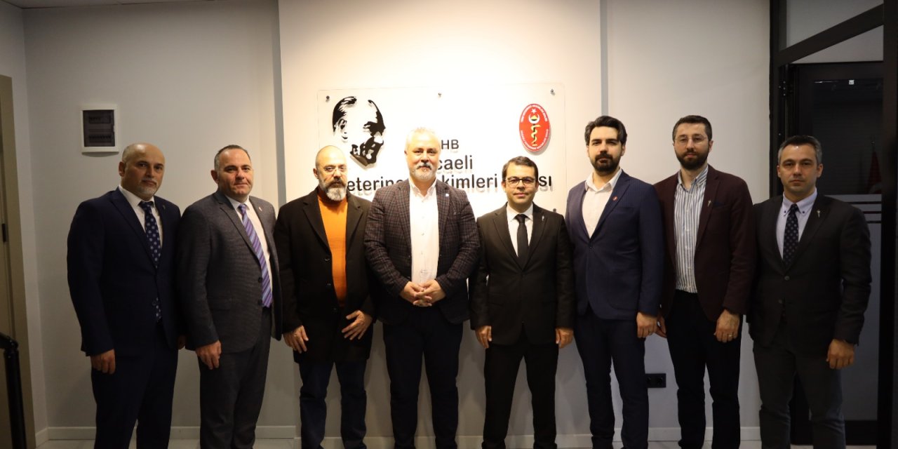 İzmit Belediyesi, veteriner hekimlerin gününü kutladı