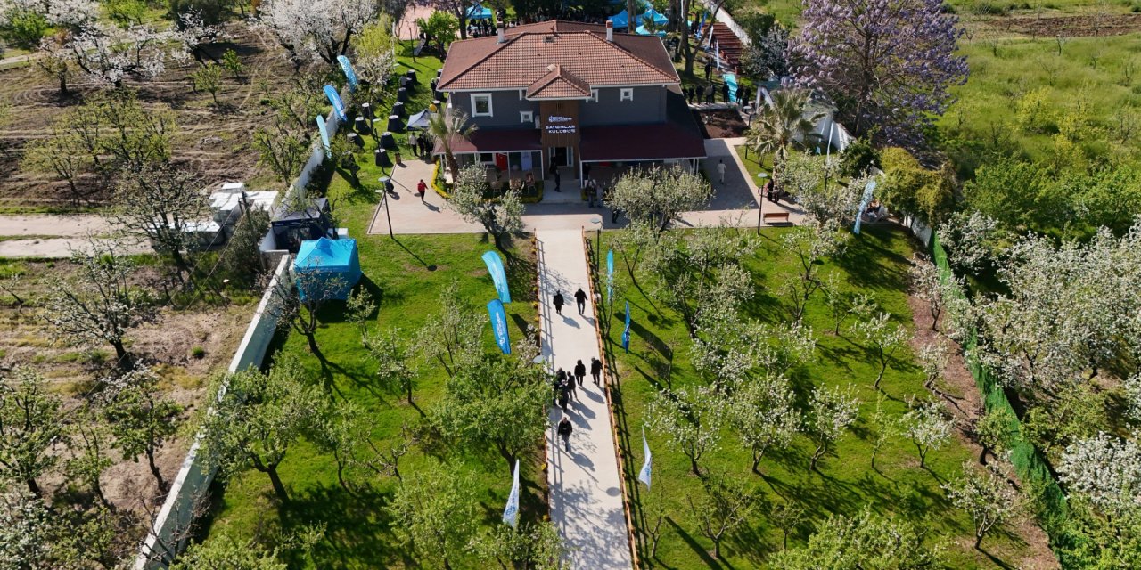 Gölcüklü “saygınlar”artık yalnız değil