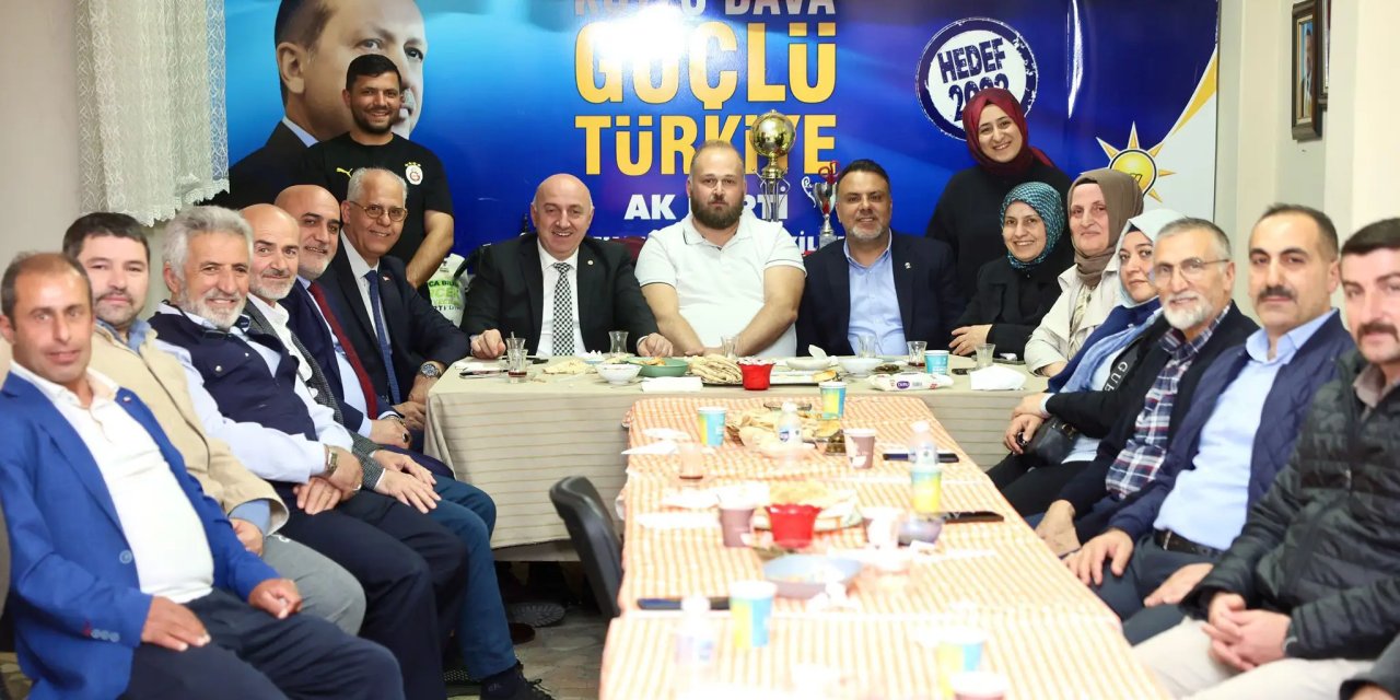 Başkan Bıyık Emek Mahallesi Teşkilatıyla Buluştu