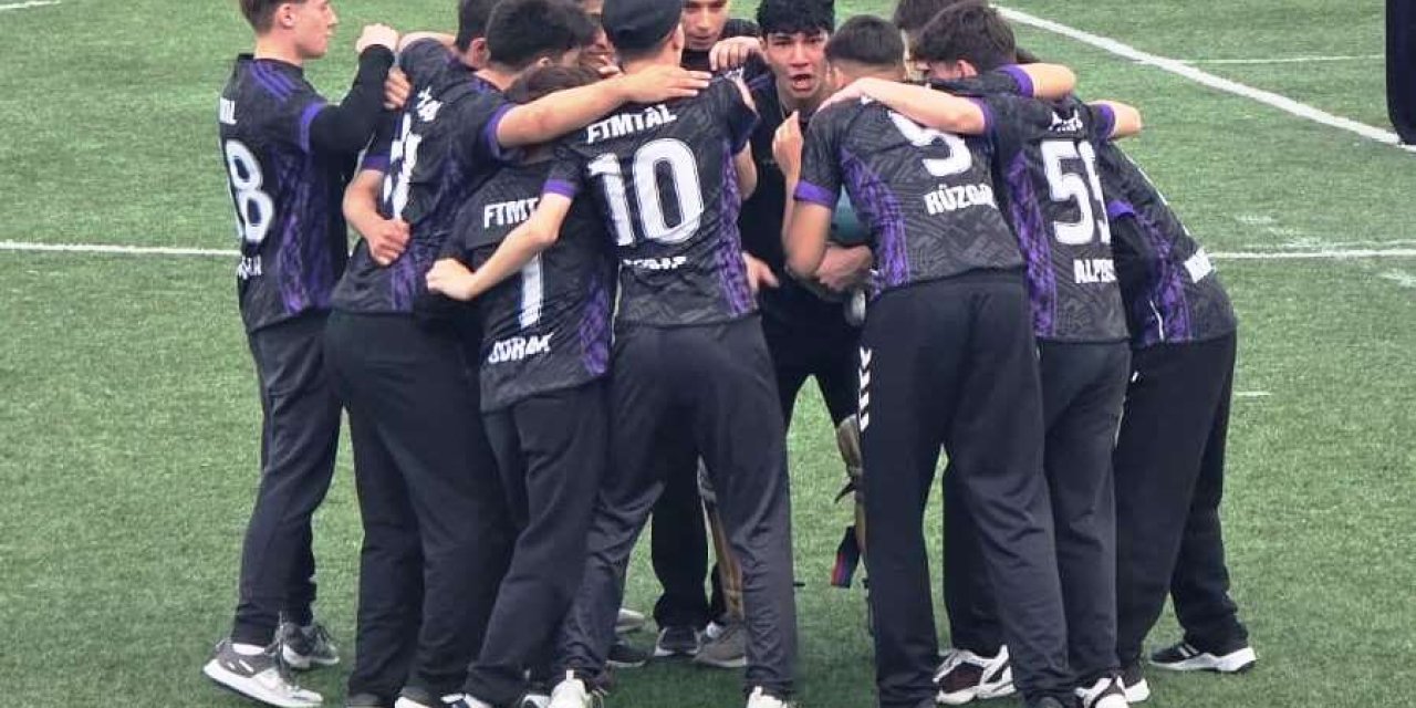 Fatih Ticaret MTAL Kriket Takımı  Türkiye Şampiyonası Yolunda