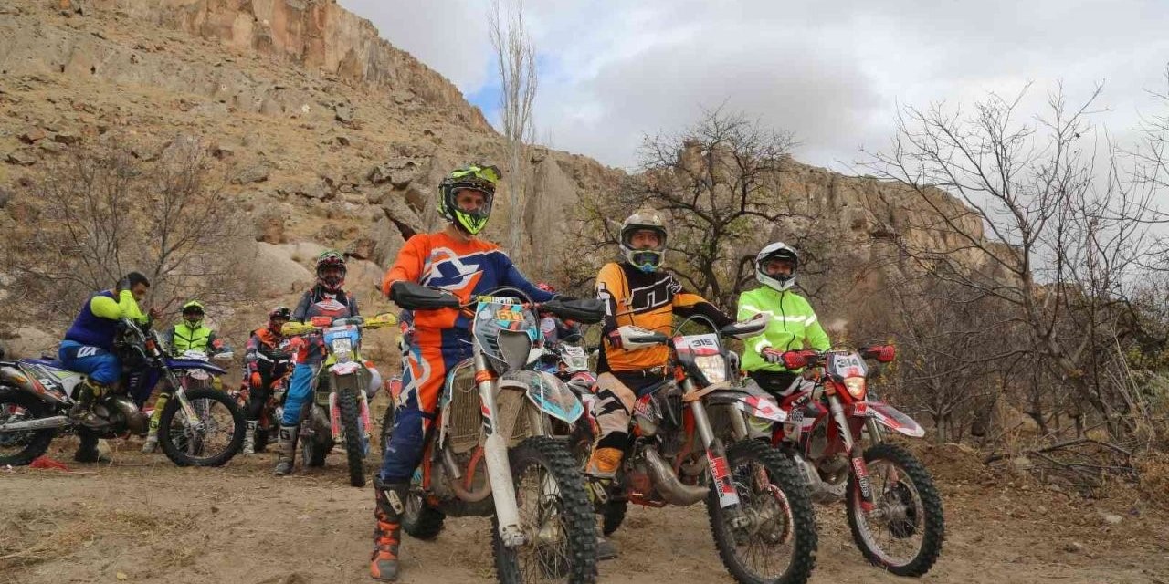 Enduro tutkunları 3 bin  200 rakıma tırmanacak