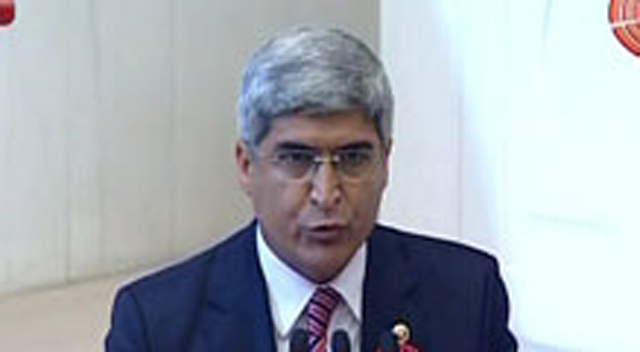 Bakan üniversite için söz verdi