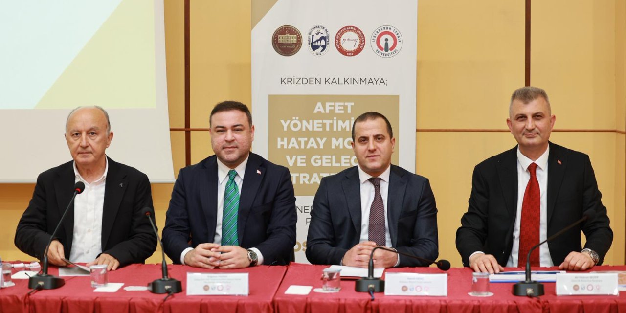 Başkan Sezer Hatay'da