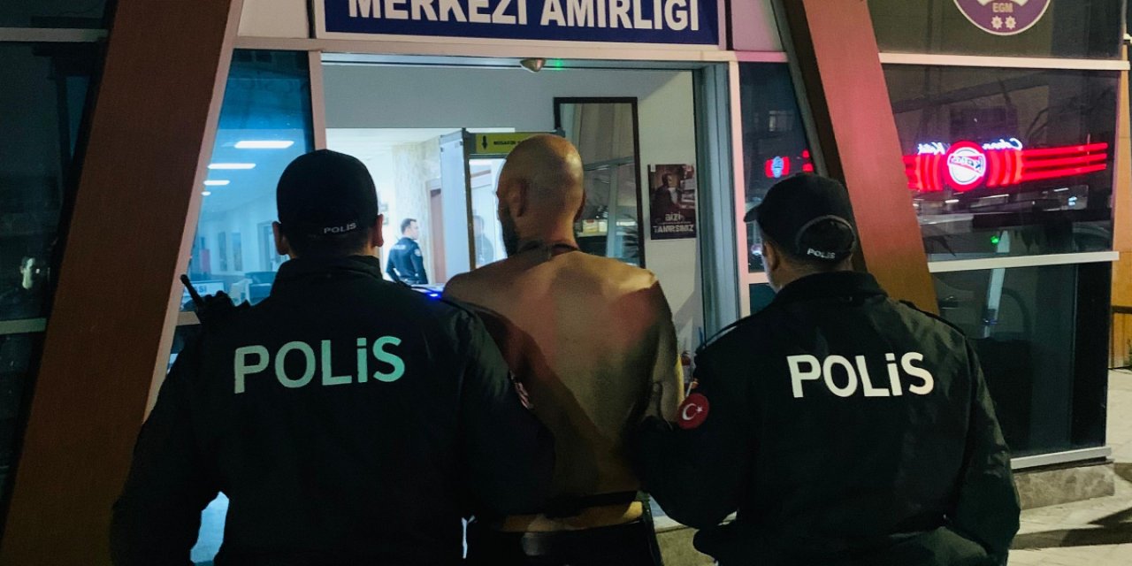 'Zehir Evi'ne Operasyon: İçeride Küçük Bir Fabrika Kurmuş!