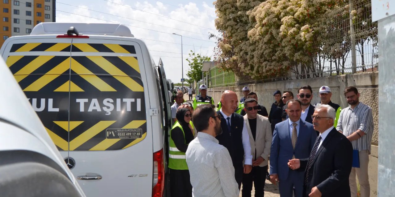 Gebze’de Okul Servisleri Denetlendi