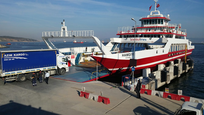 Tavşanlı-Eskihisar feribotunda büyük panik