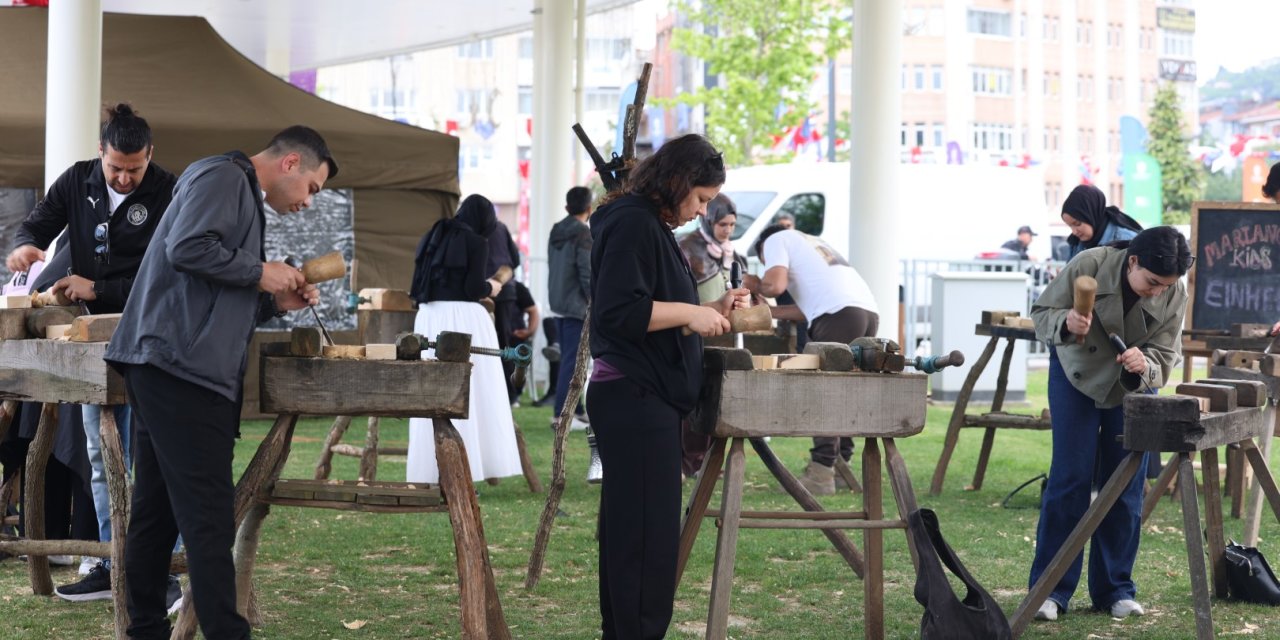 EnFest’te genç eller iş başında