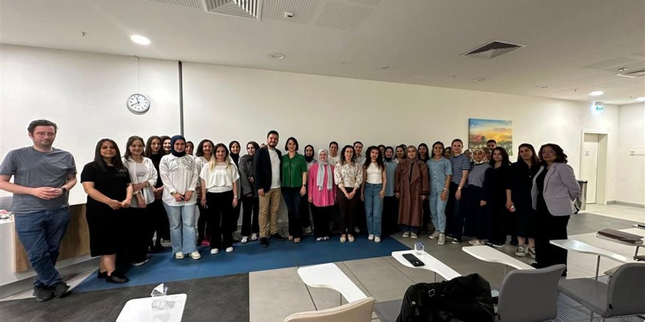 Sağlık Personeline  Yönelik Eğitim Program
