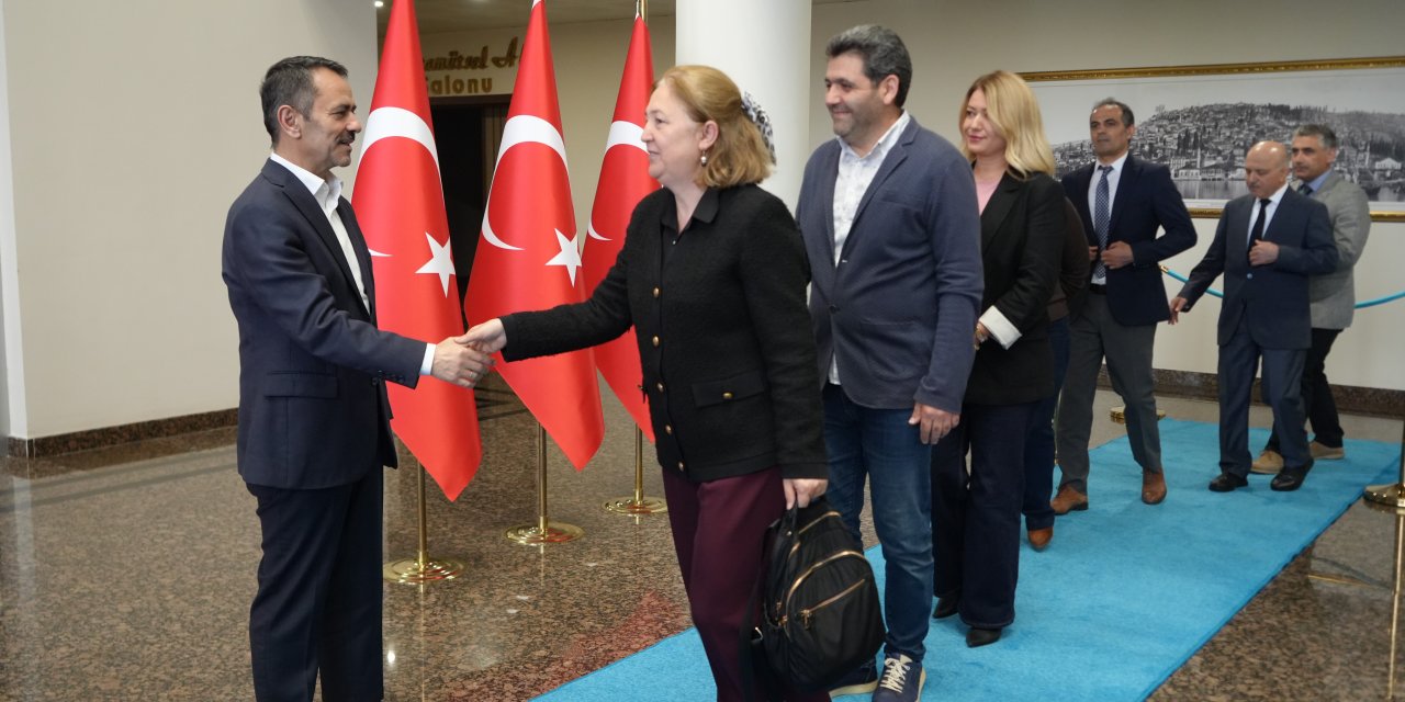 Vali Aktaş, kamu personeliyle bayramlaştı