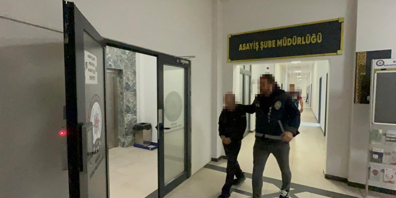 400 Bin TL'lik Vurgun Yapan Hırsızlar Otobanda Yakalandı!