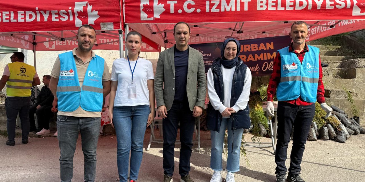 İzmit Belediyesinden geleneksel Arife mesaisi
