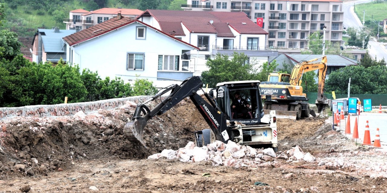 Selahattin Eyyubi Caddesi’nde 2. etap yol yapım çalışmaları başladı