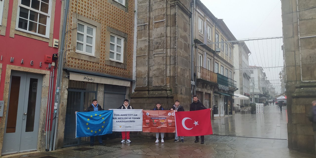 Meslek liselilerin Avrupa'da staj ve Europass başarısı