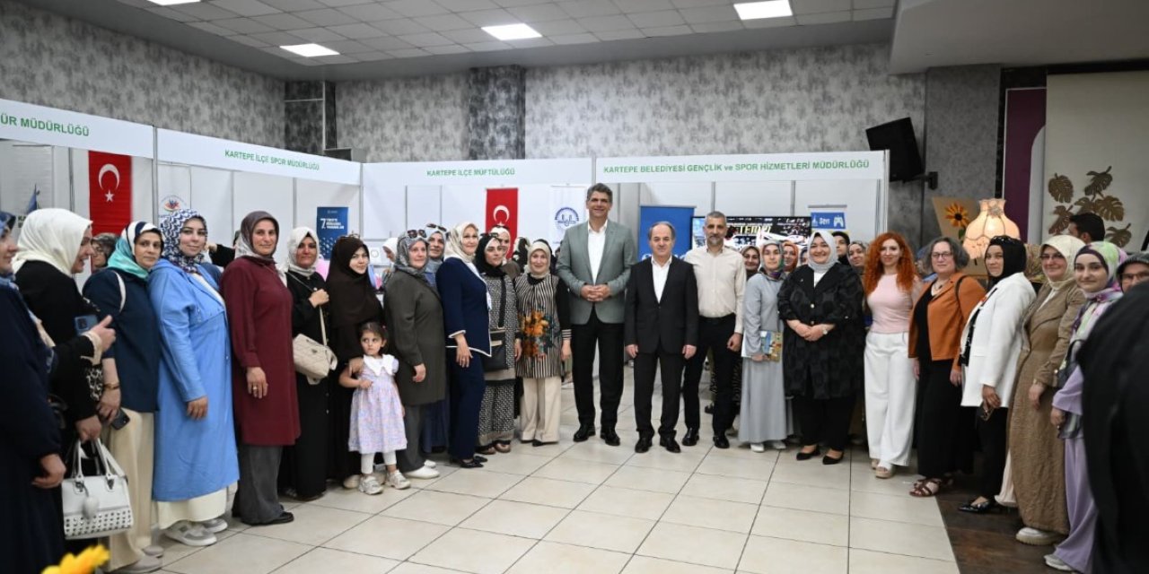 Karmek Yıl Sonu Sergisi Açıldı